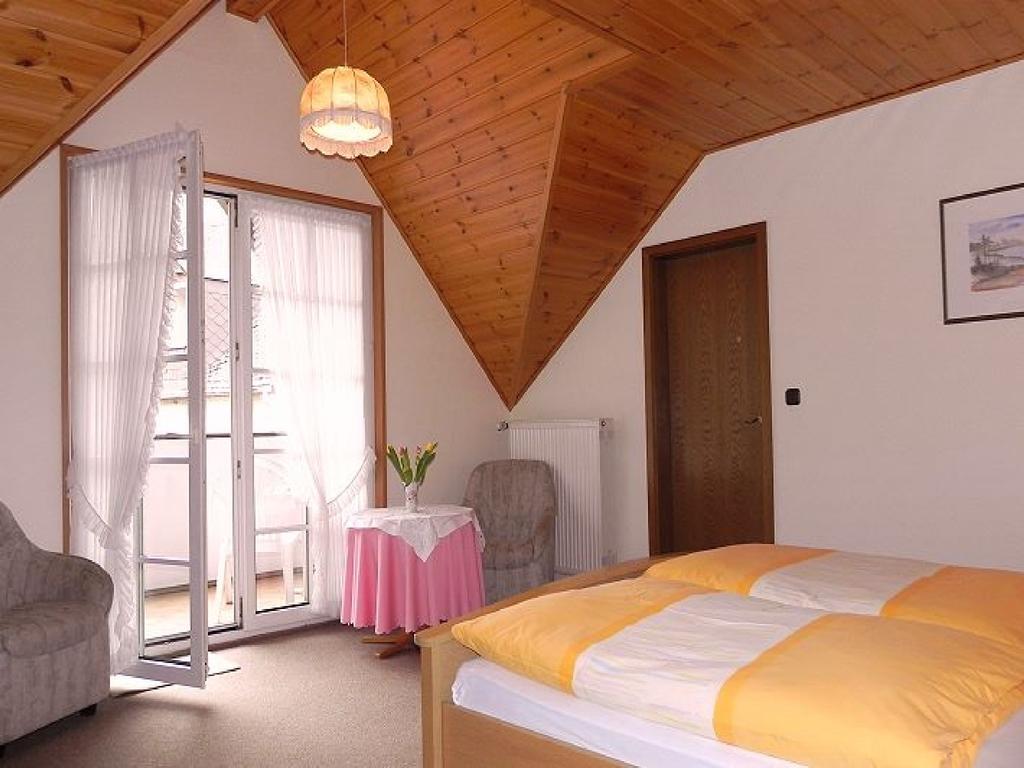 מזניך Gaestehaus Freimuth חדר תמונה